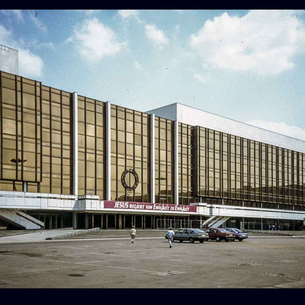 Panel: Palast der Republik